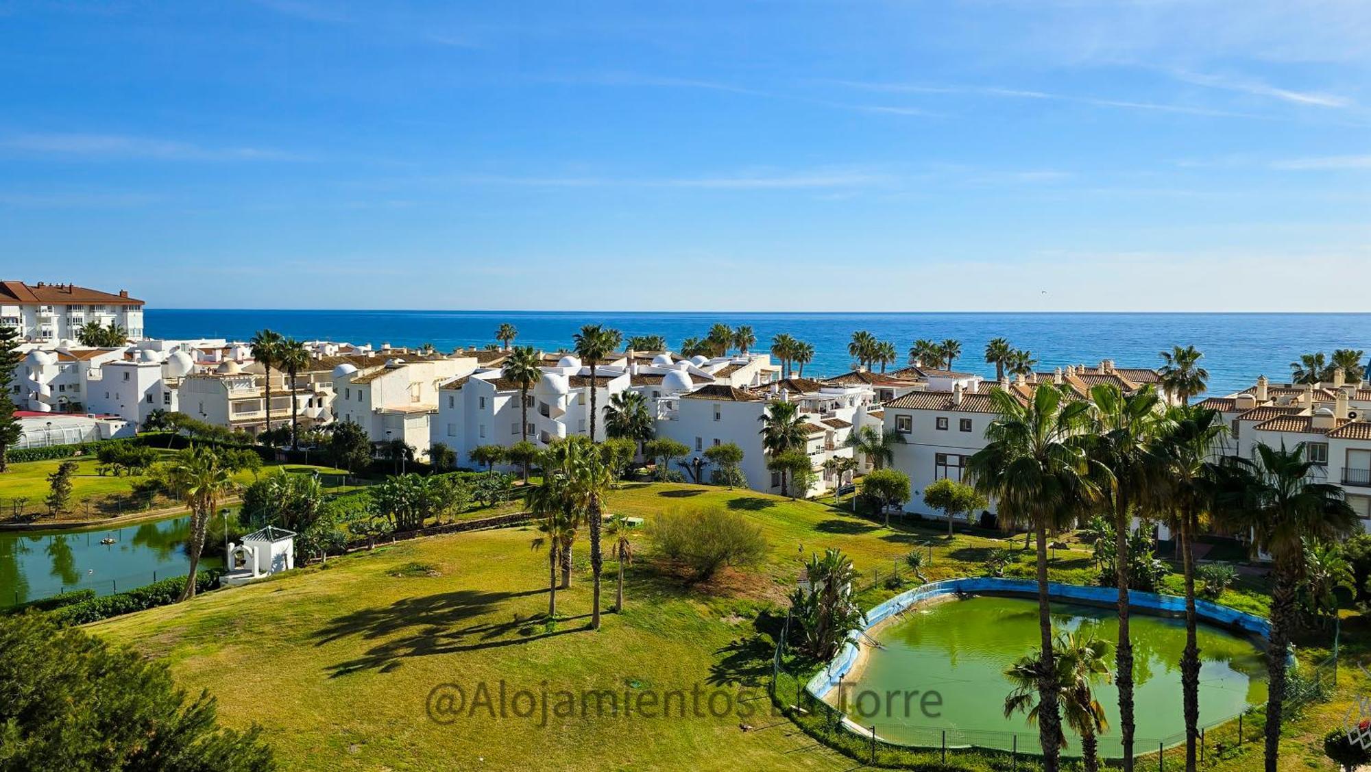 Laguna Beach Premium - Alojamientos La Torre Torrox Eksteriør billede